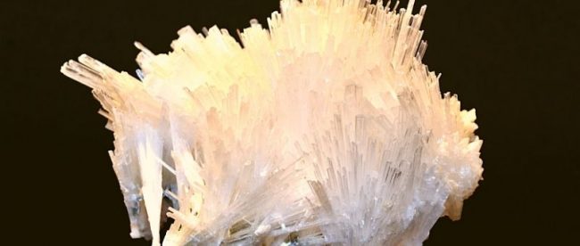 Scolecite stone