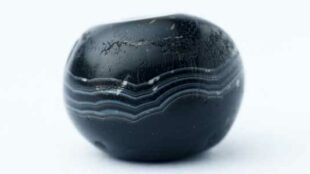 black agate meaning